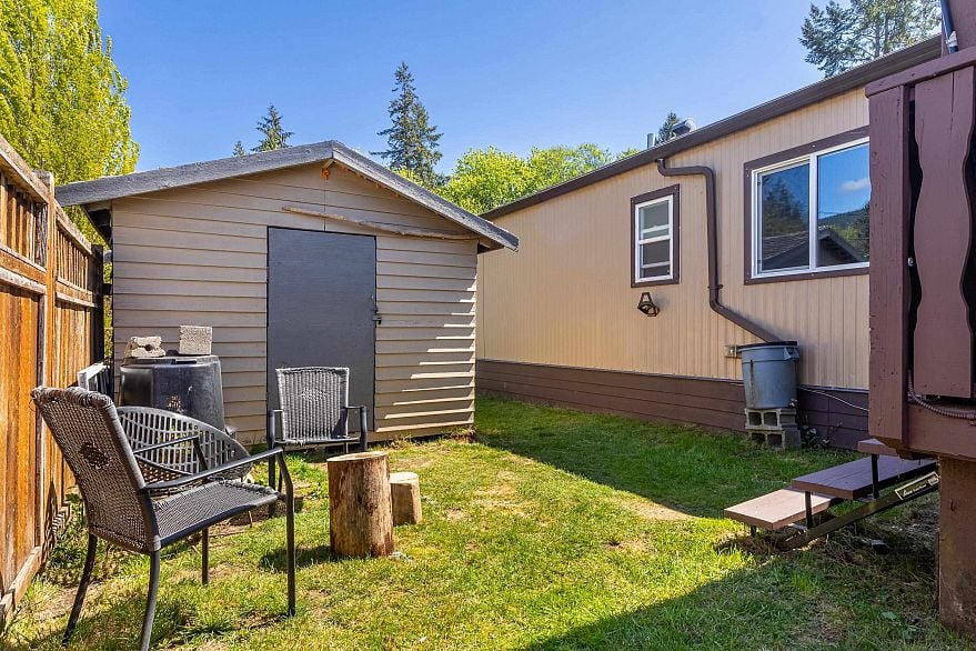 53 1413 Sunshine Coast Highway
