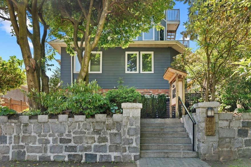 218 W 15th Avenue