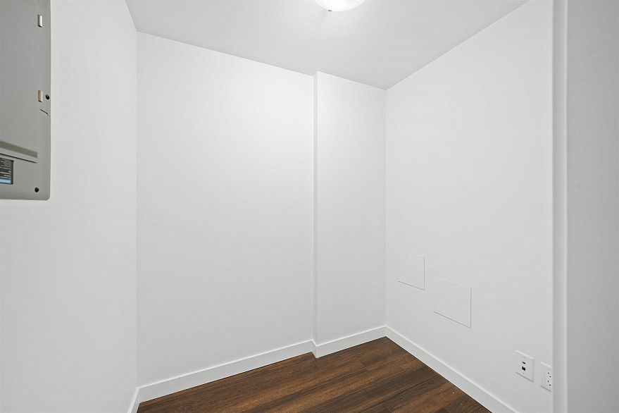 220 4818 Eldorado Mews