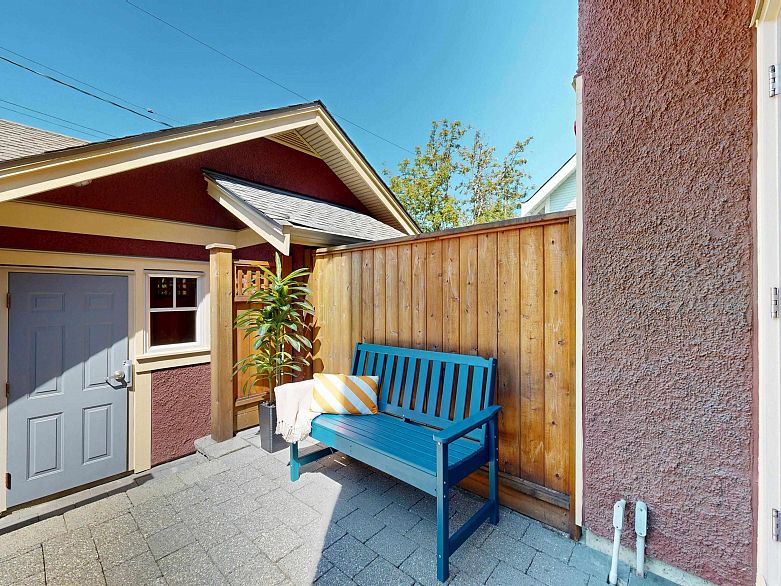839 W 14th Avenue