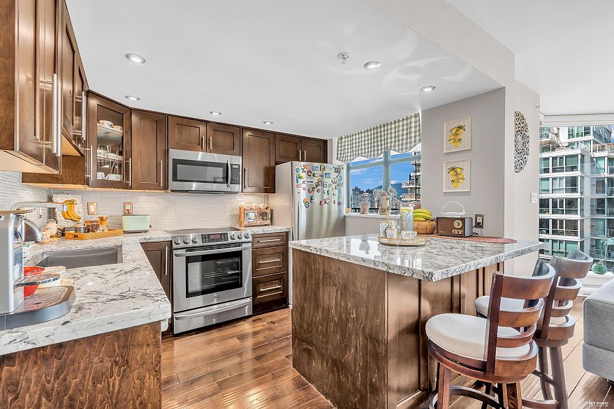 1904 1088 Quebec Street