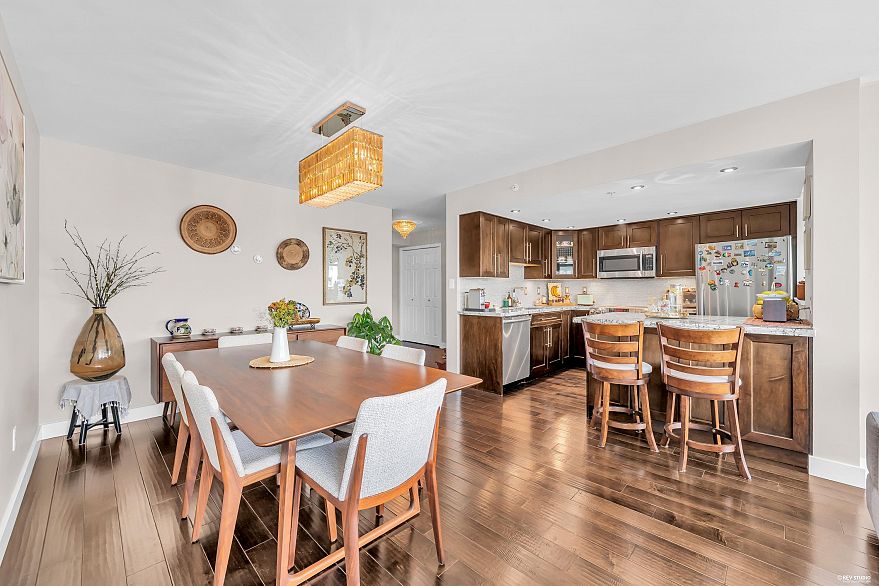 1904 1088 Quebec Street