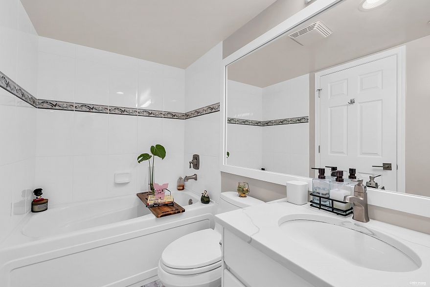 1904 1088 Quebec Street