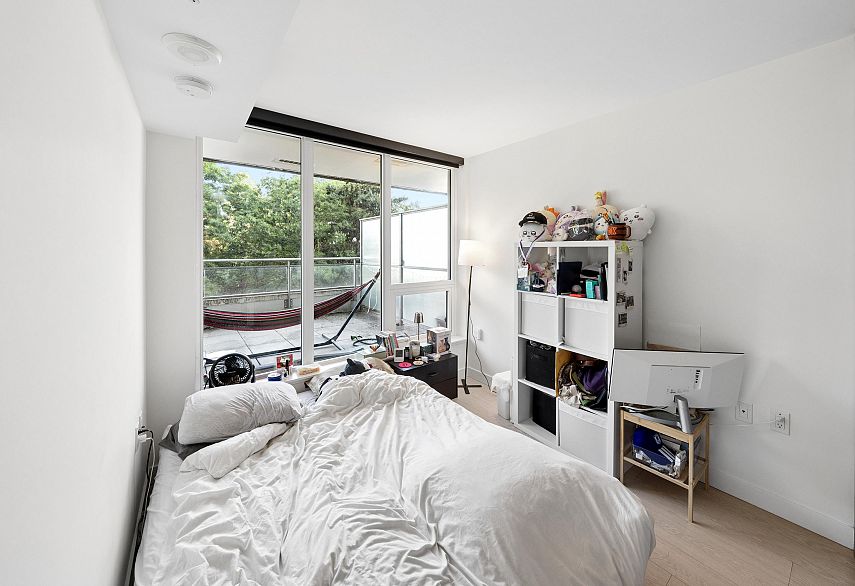 512 433 SW Marine Drive