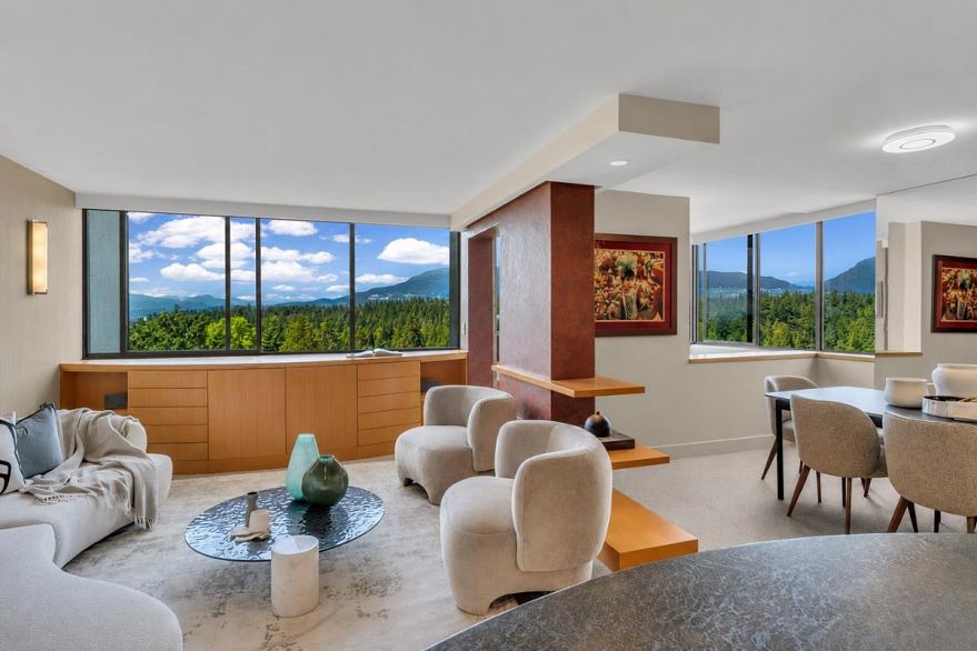 1101 2077 Nelson Street