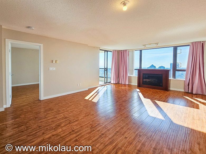 24X5 7088 SALISBURY AVE, Burnaby BC V5E 0A4
