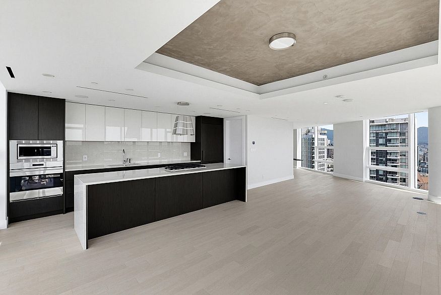 4201 499 Pacific Street