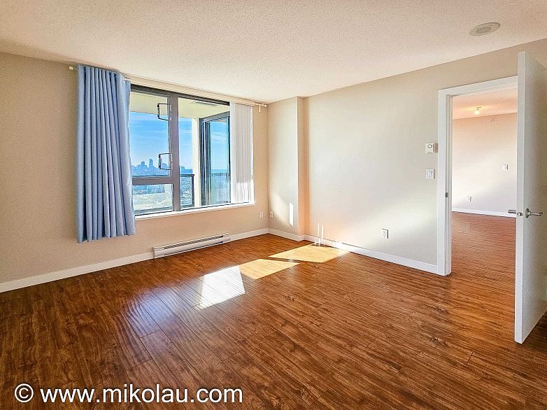 24X5 7088 SALISBURY AVE, Burnaby BC V5E 0A4