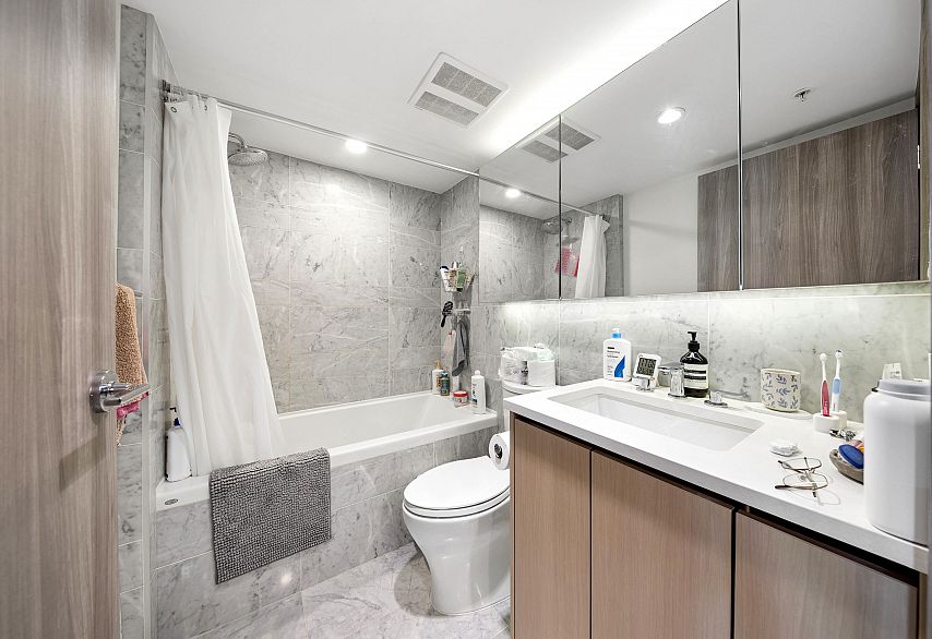 512 433 SW Marine Drive