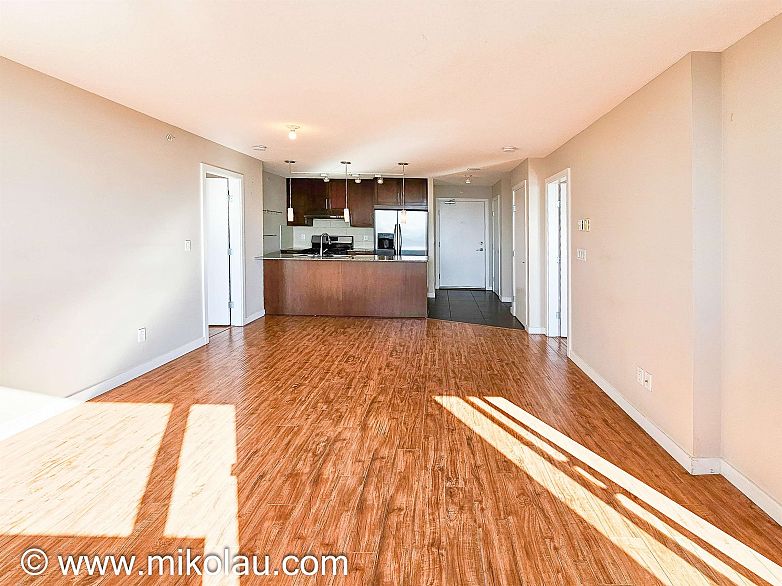 24X5 7088 SALISBURY AVE, Burnaby BC V5E 0A4