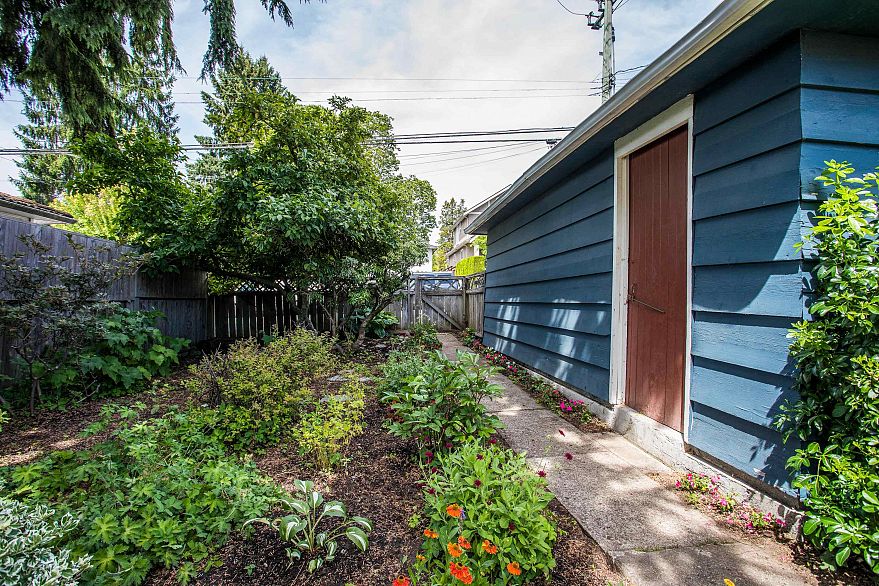 87 W 41st Avenue