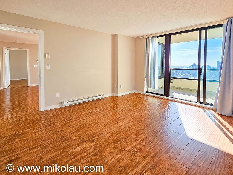 24X5 7088 SALISBURY AVE, Burnaby BC V5E 0A4