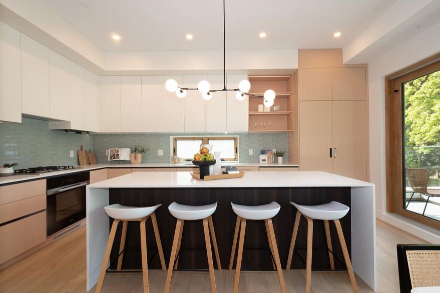 1 3120 W 11th Avenue