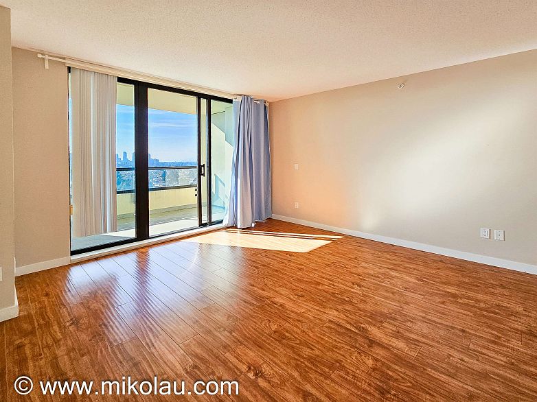 24X5 7088 SALISBURY AVE, Burnaby BC V5E 0A4