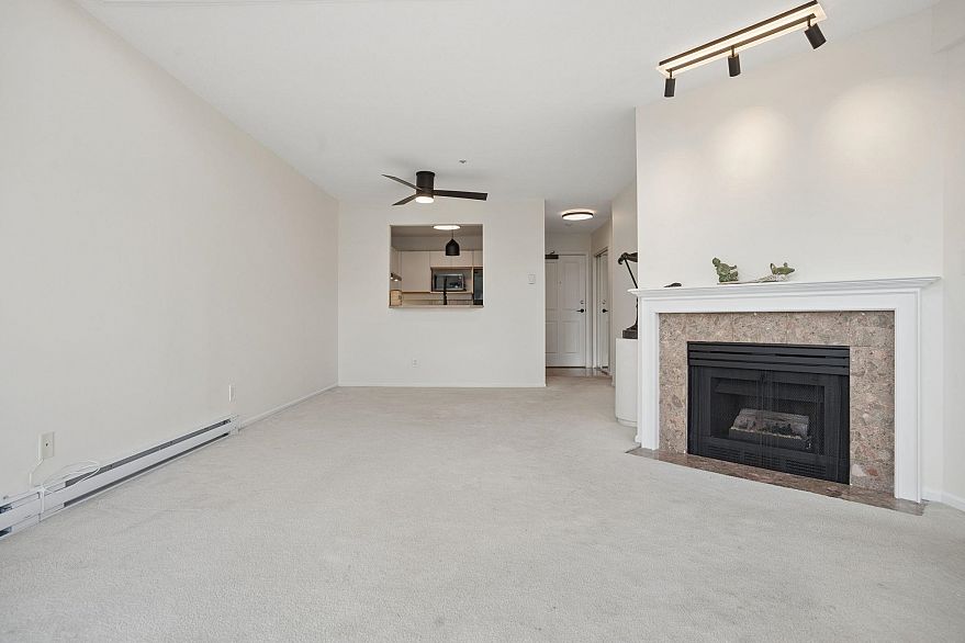 412 525 Wheelhouse Square