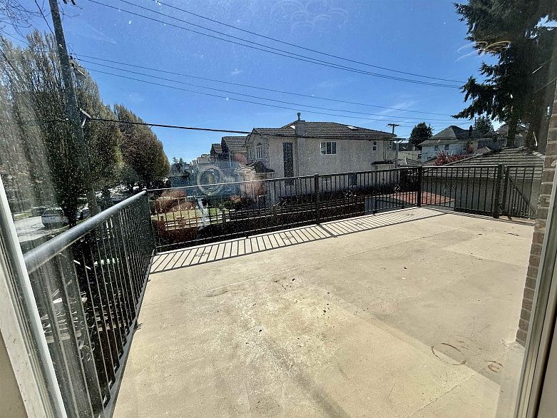 1544 W 68th Avenue