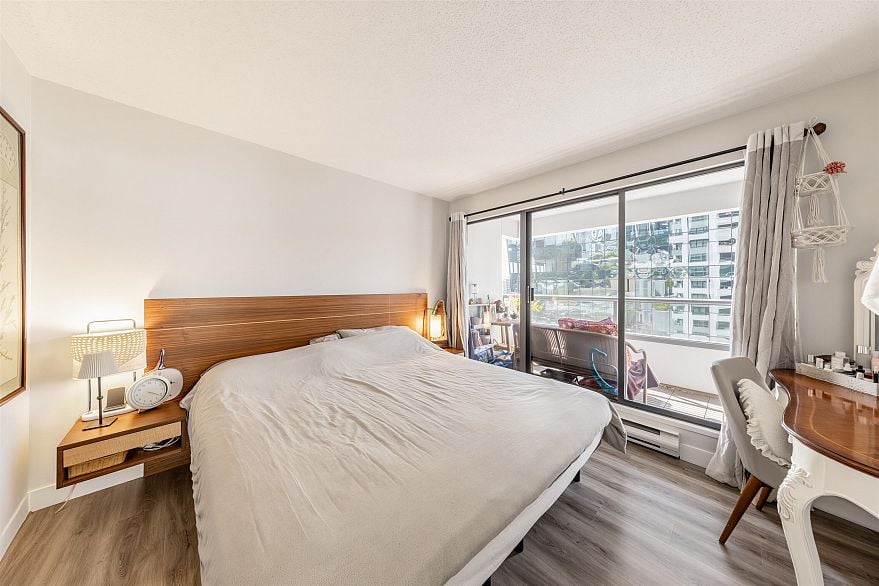 1506 1060 Alberni Street
