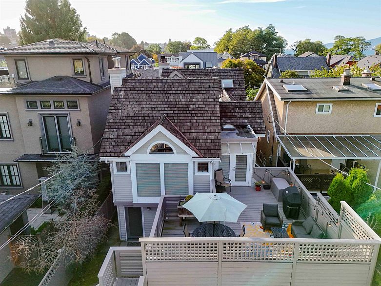 1346 Laburnum Street