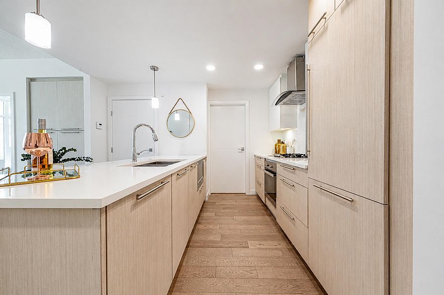 304 4963 Cambie Street