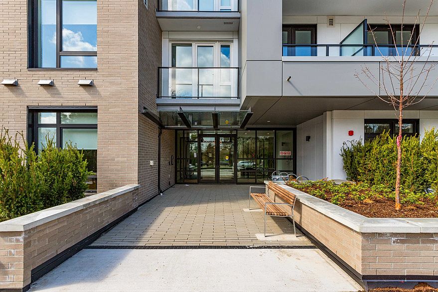 603 6859 Cambie Street