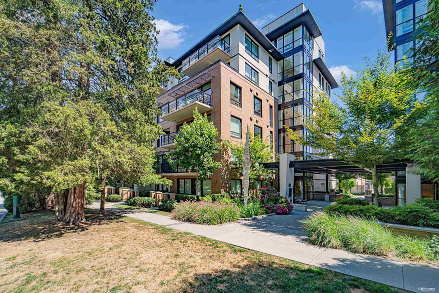 406 4408 Cambie Street