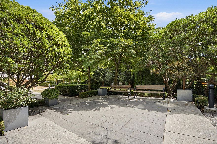 1503 3520 Crowley Drive