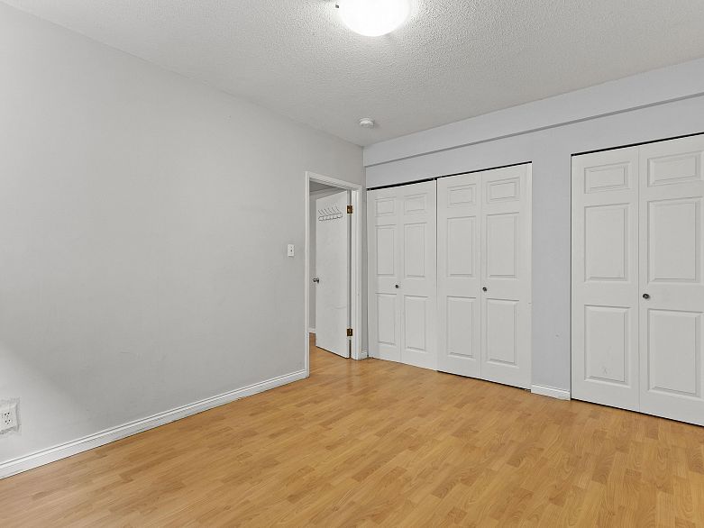 3369 Price Street