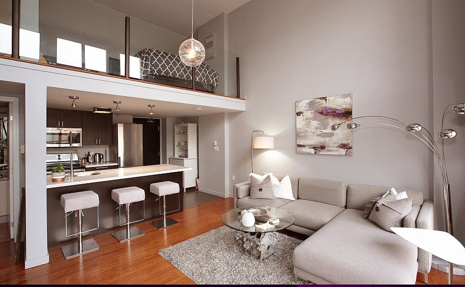 511 22 E Cordova Street