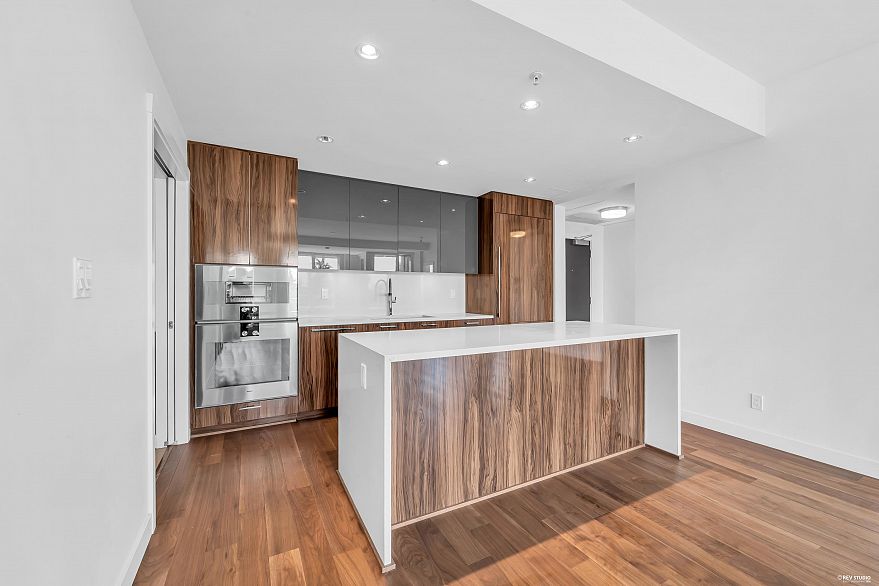 406 4408 Cambie Street