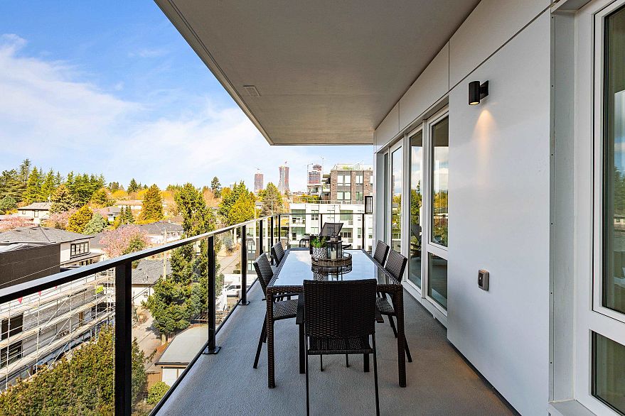 603 6859 Cambie Street