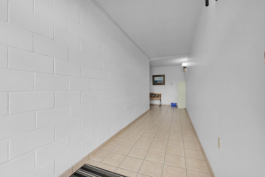 205 3043 270 Street