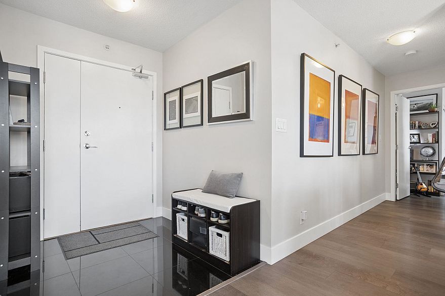 2201 918 Cooperage Way