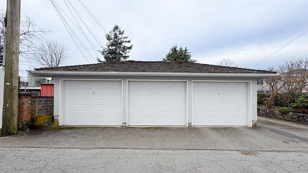 6462 Nanaimo Street