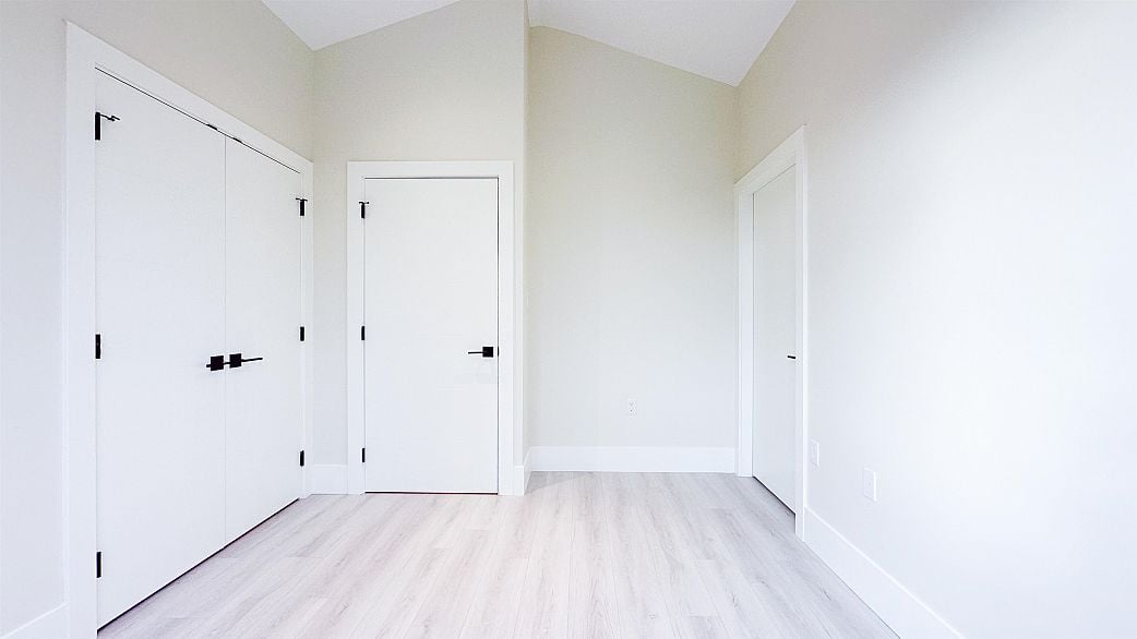2373 W 7th Street