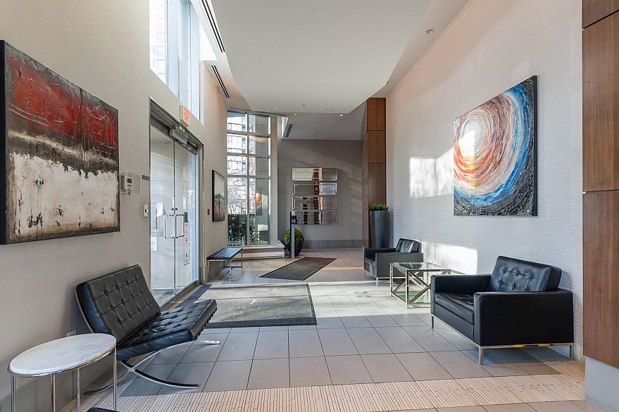 2201 918 Cooperage Way