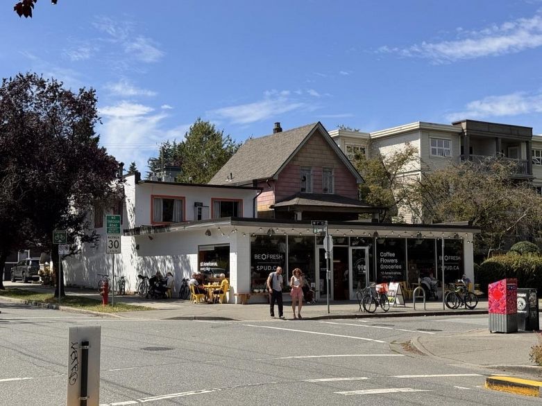 503 1888 York Avenue