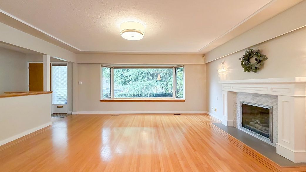 6462 Nanaimo Street