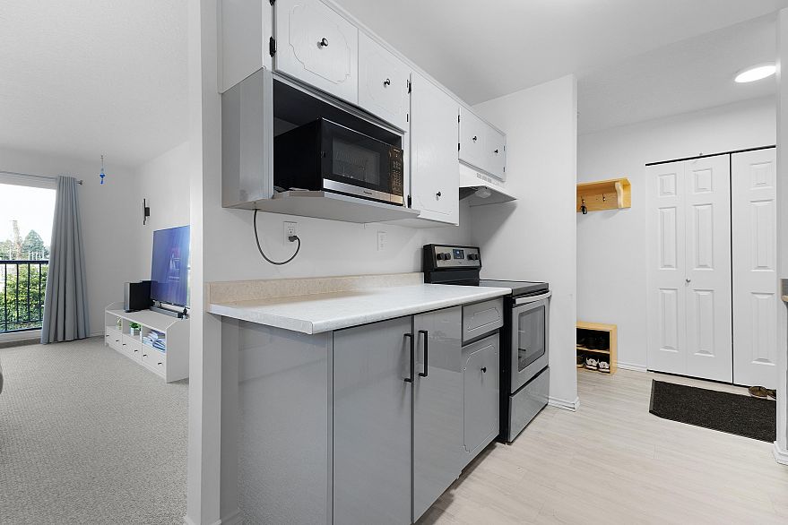 205 3043 270 Street