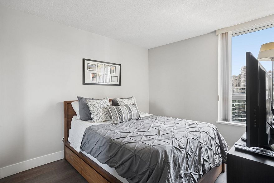2201 918 Cooperage Way