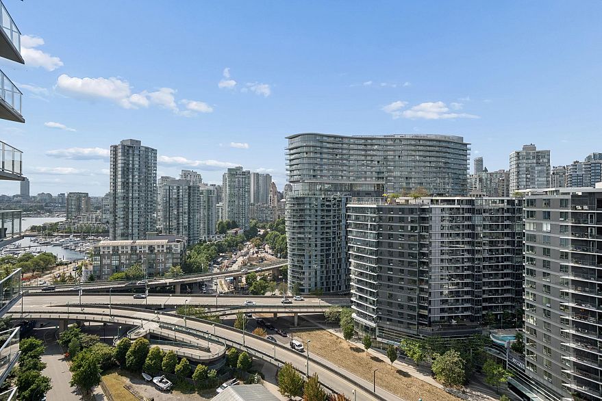 2201 918 Cooperage Way