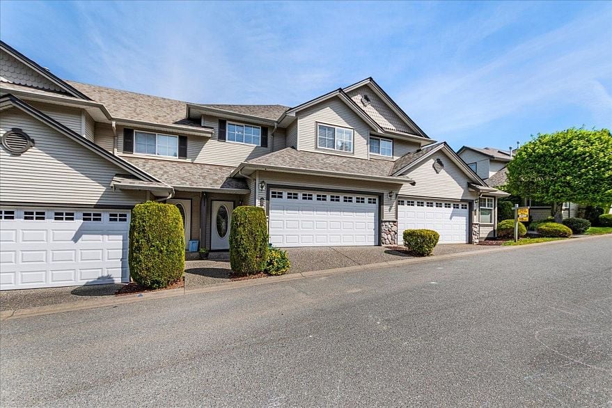 64 46360 Valleyview Road