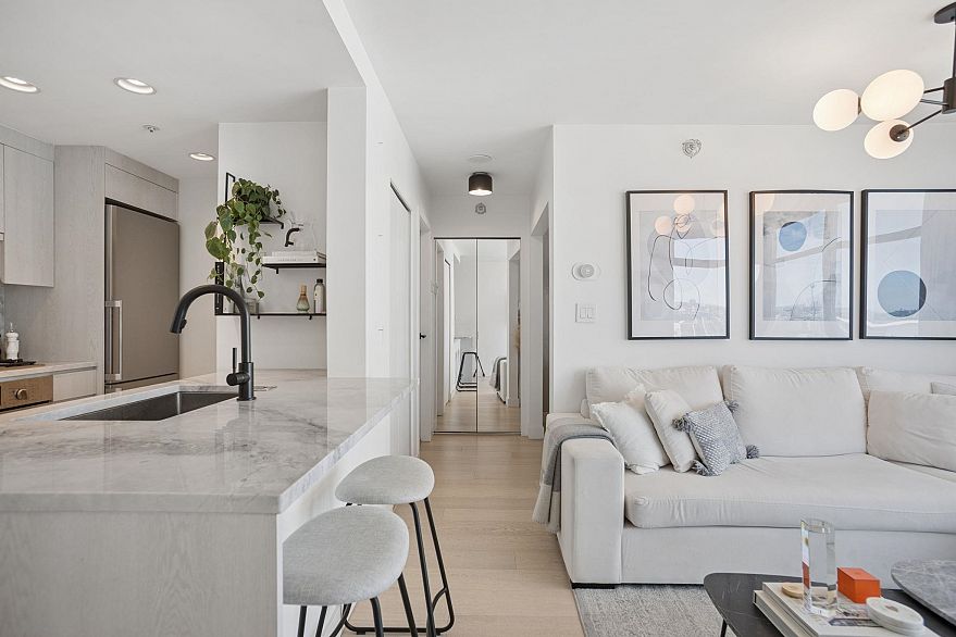 2905 198 Aquarius Mews