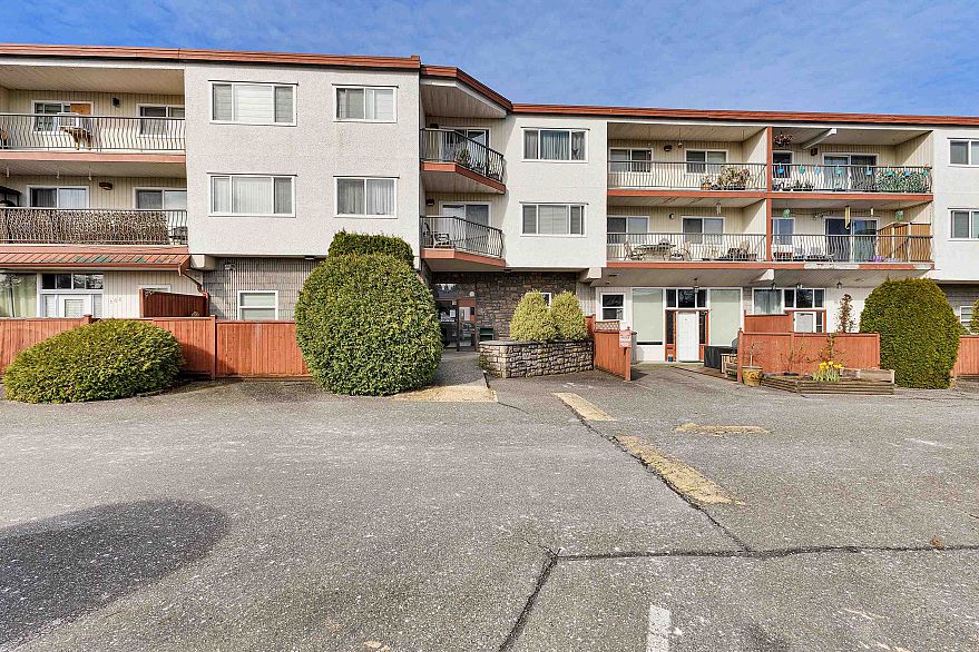 205 3043 270 Street