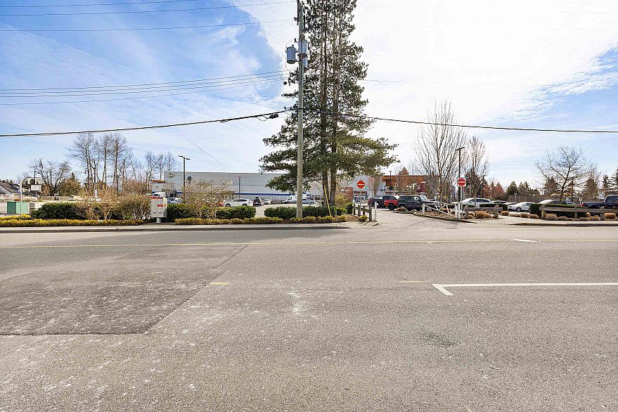 205 3043 270 Street