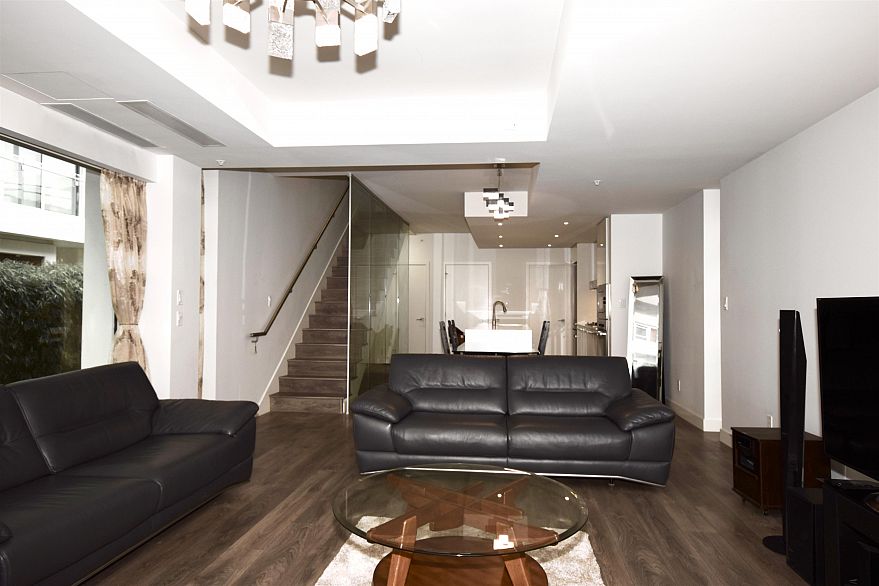 759 W 41st Avenue
