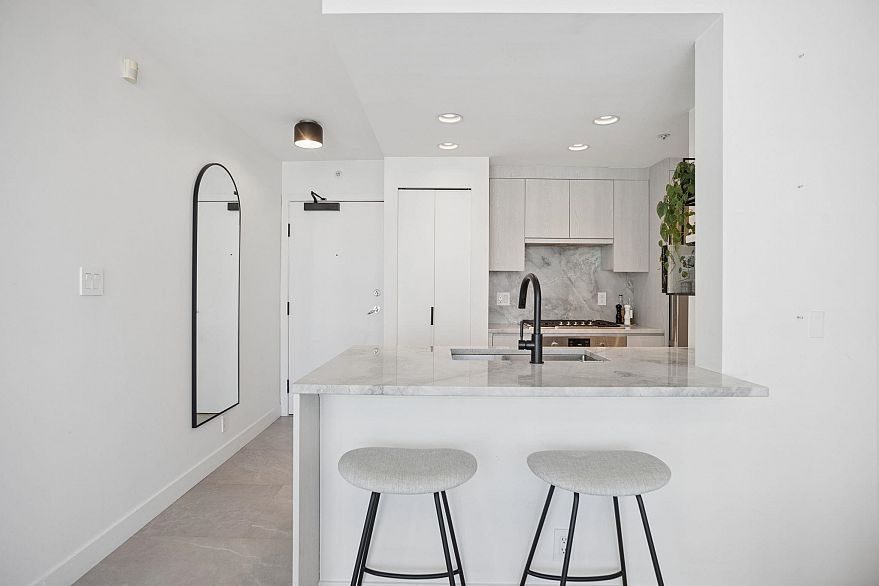 2905 198 Aquarius Mews