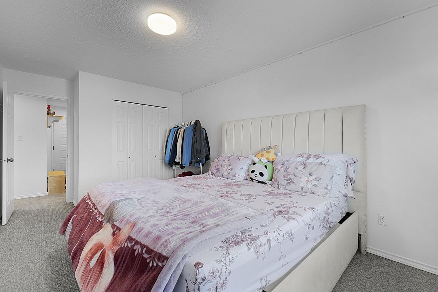 205 3043 270 Street