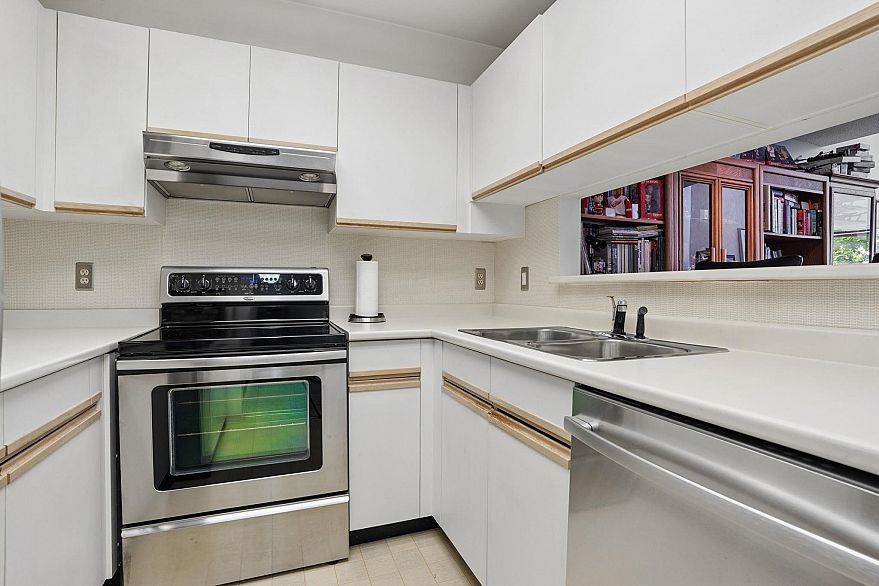 307 7540 Minoru Boulevard