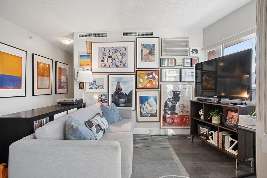2201 918 Cooperage Way