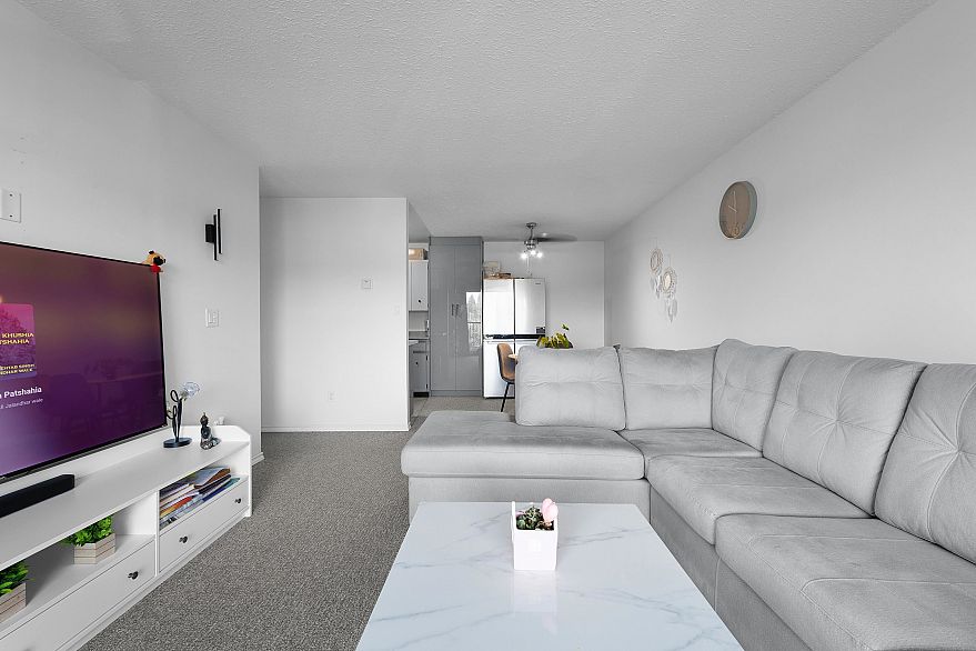205 3043 270 Street